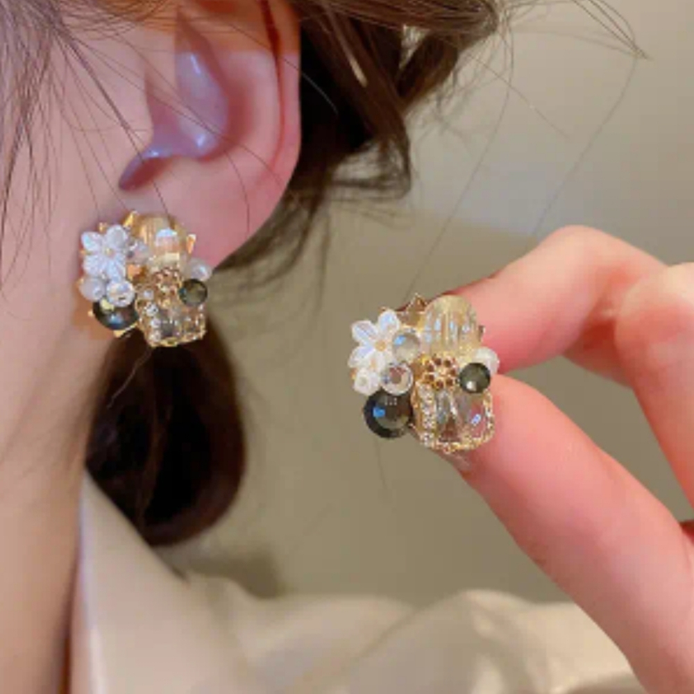 Cluster earrings